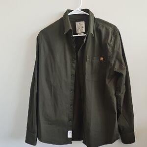 Alexander Julian Olive Men's Casual Button-Down Shirt